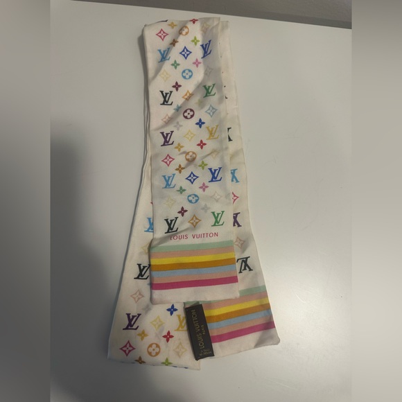 LOUIS VUITTON MONOGRAMMED SILK BANDEAU SCARF - Picture 2 of 7